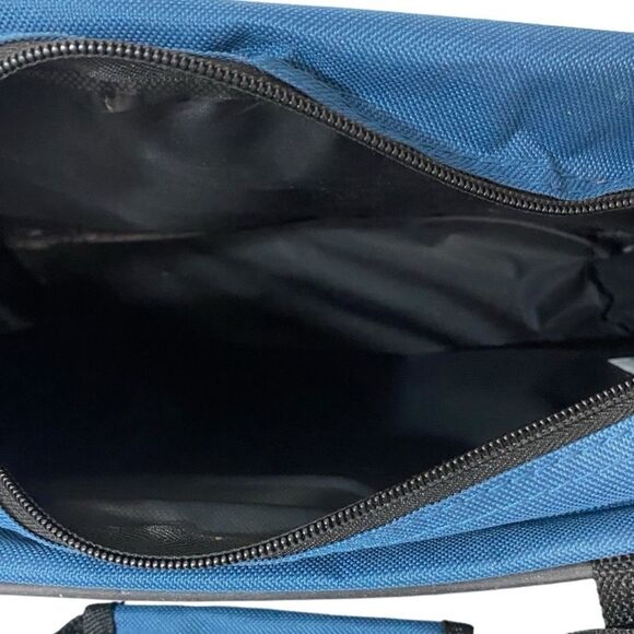 TRAVEL SELECT - NWT - GREENISH TEAL - MESSENGER BAG - LAPTOP BAG - SPORTS BAG - Picture 7 of 9